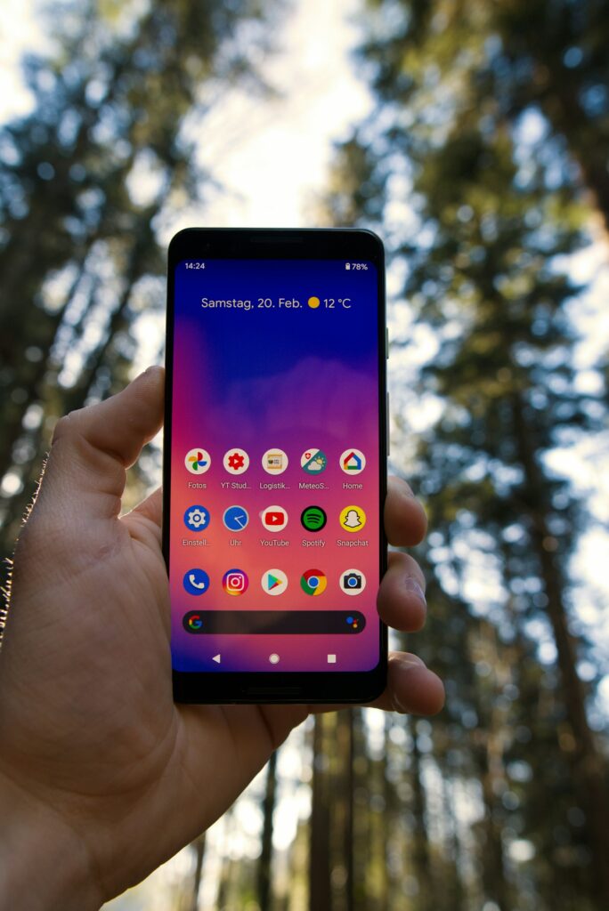 A makeover of the Search widget is being rolled out by Google on Android.
